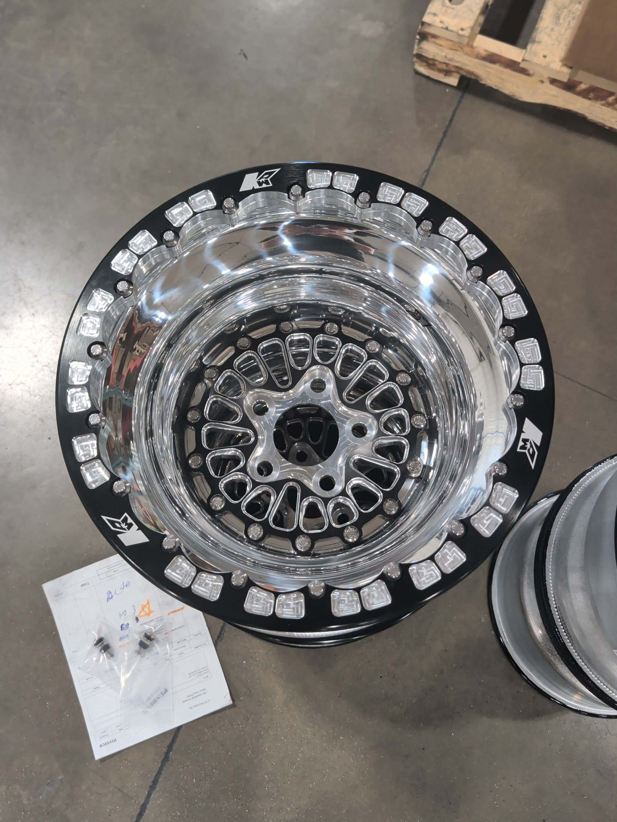 16” double beadlock wheels